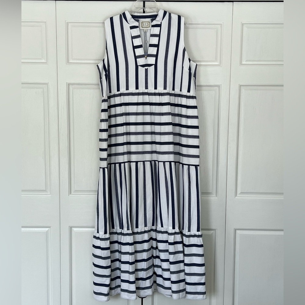 Sail to Sable Maxi Dress